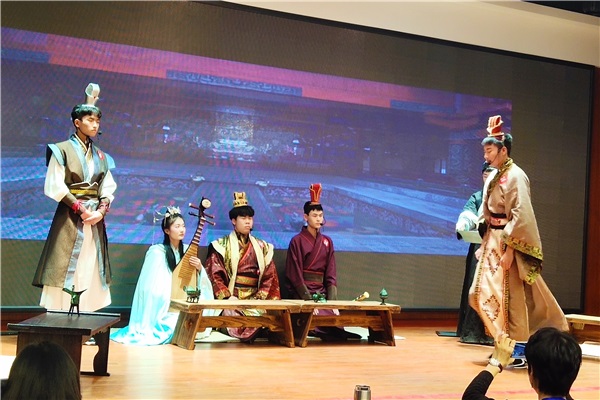 比賽演出現(xiàn)場1.jpg