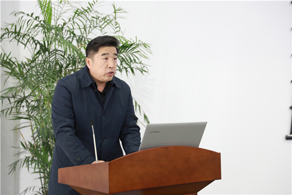 秦小剛.JPG